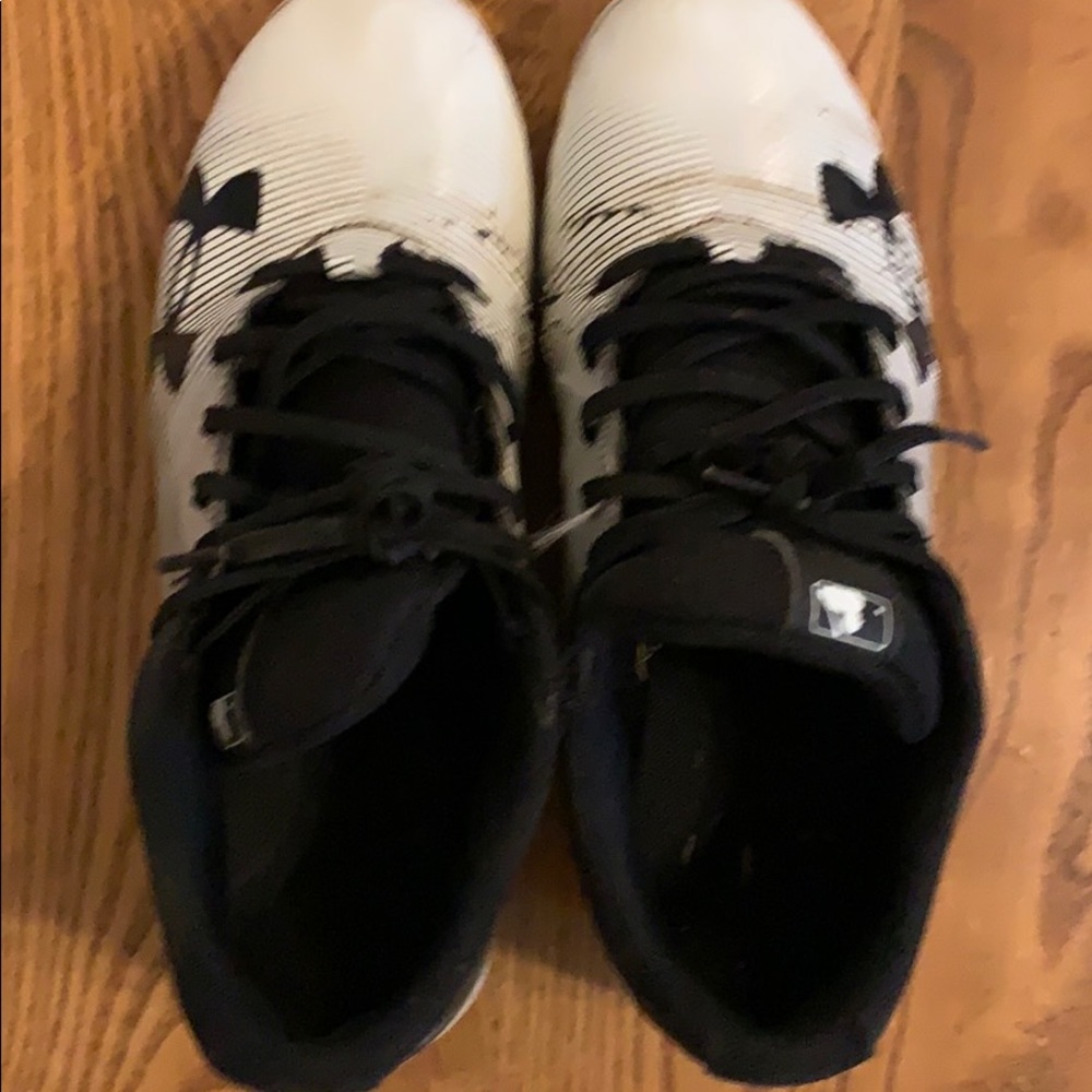 Boys cleats